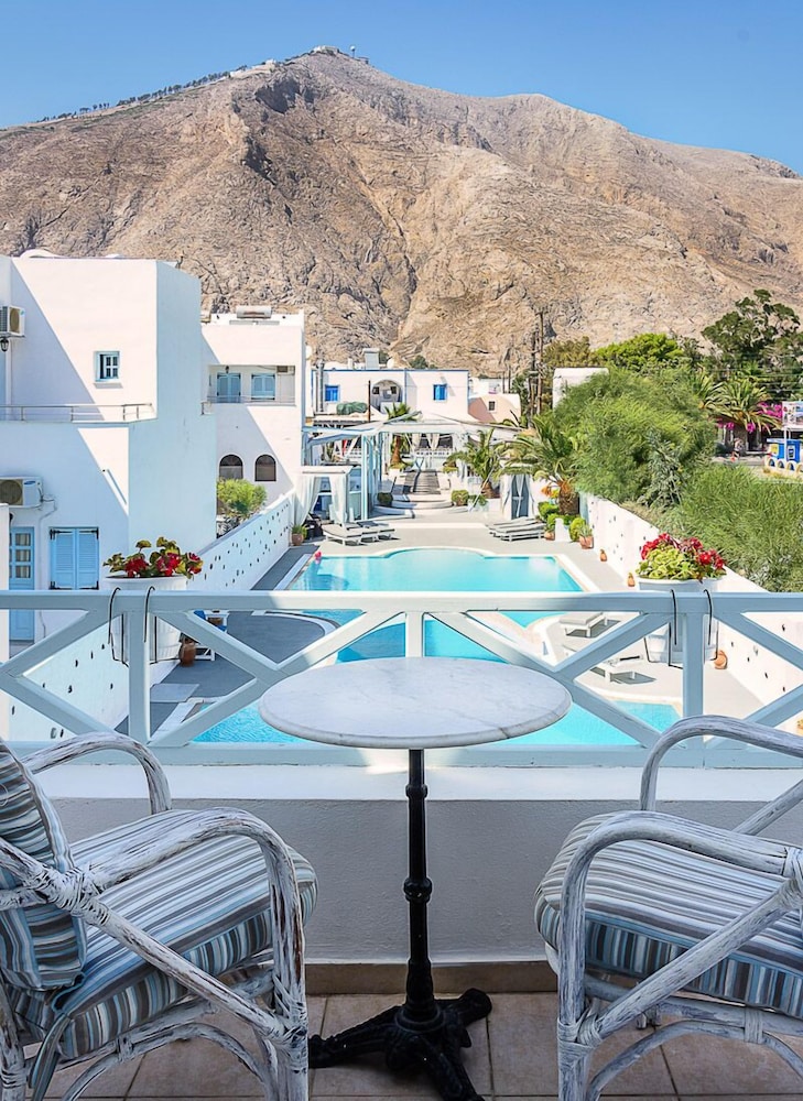 Aeolis Santorini 22/50