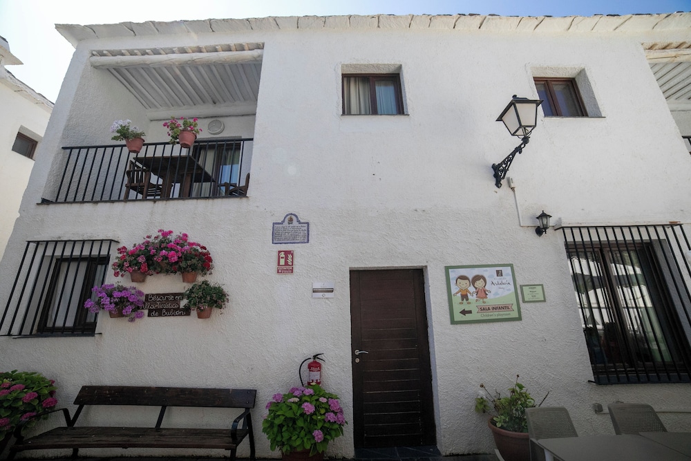 Villa Turistica de Bubion 1/57