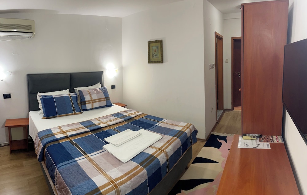 Hotel Square 41/55
