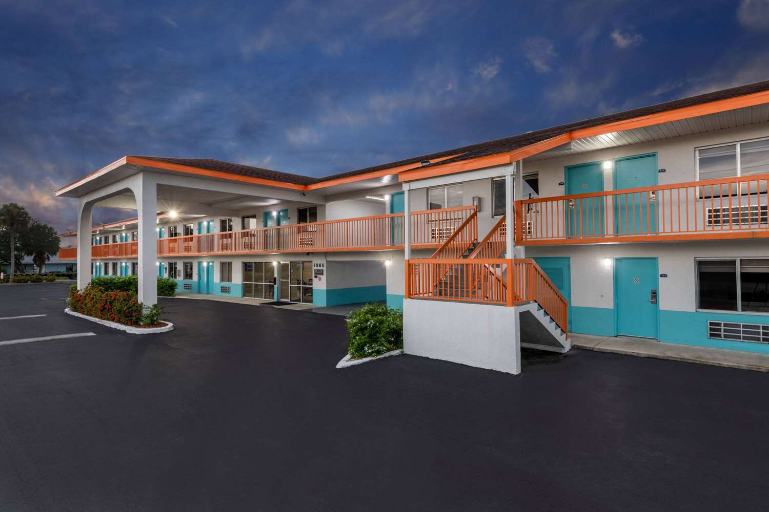 Howard Johnson By Wyndham Vero Beach/I-95 2/42