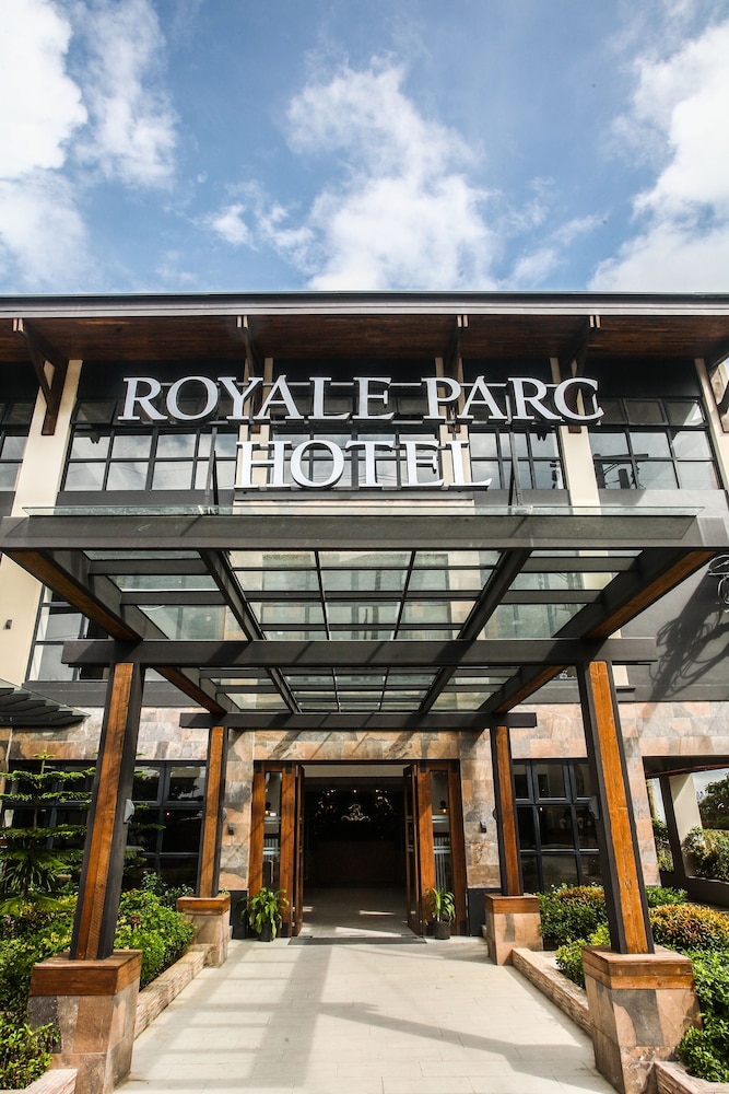 Royale Parc Hotel Tagaytay 1/41