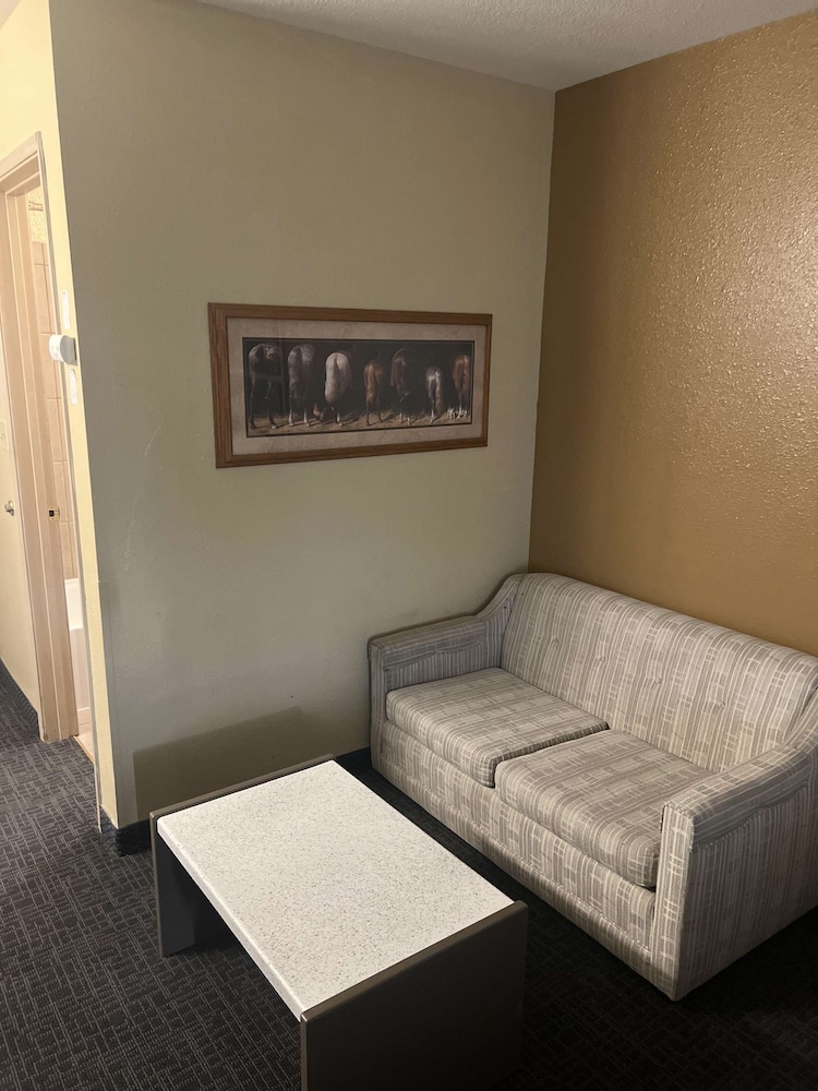 SureStay by Best Western Wells 17/36