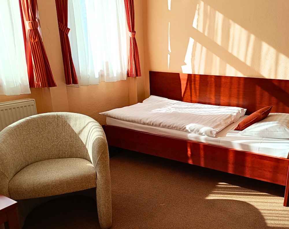 Hotel Podhradie 11/50