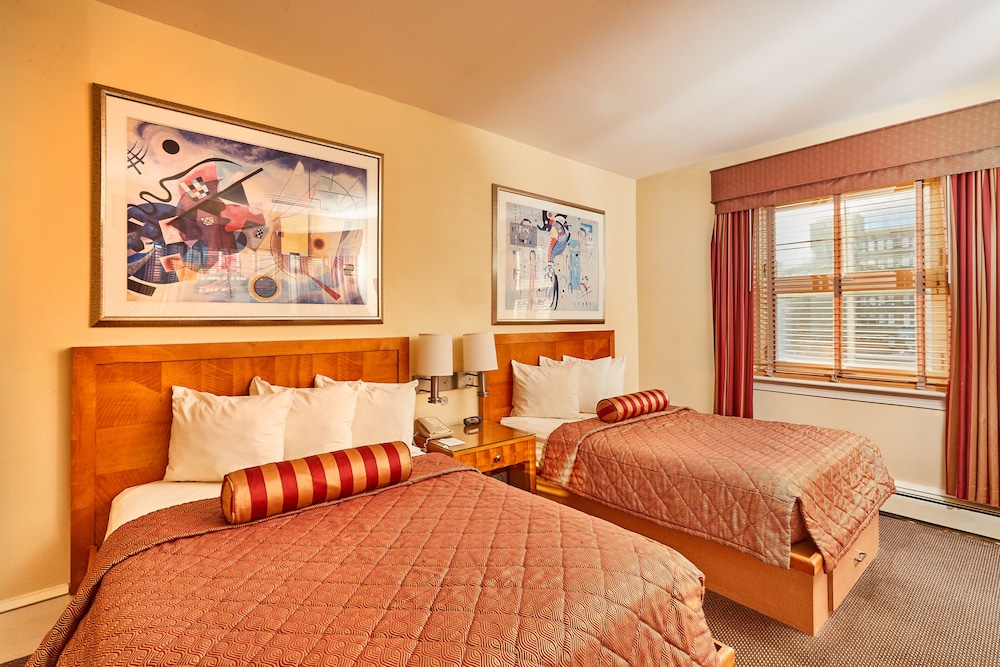 Alexander Inn 23/59