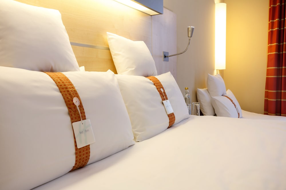 HOLIDAY INN EXPRESS NURNBERG SCHWABACH 22/79