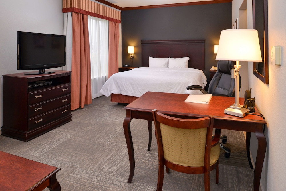Hampton Inn Suites Greenville 32/44