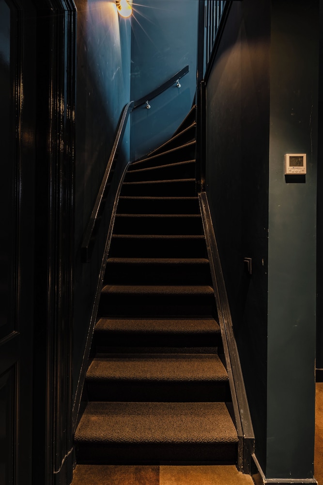 De Jonker Urban Studios & Suites 38/60