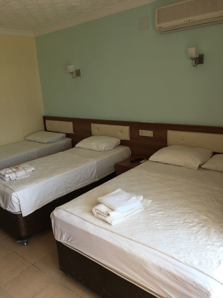 Peri Hotel 11/39