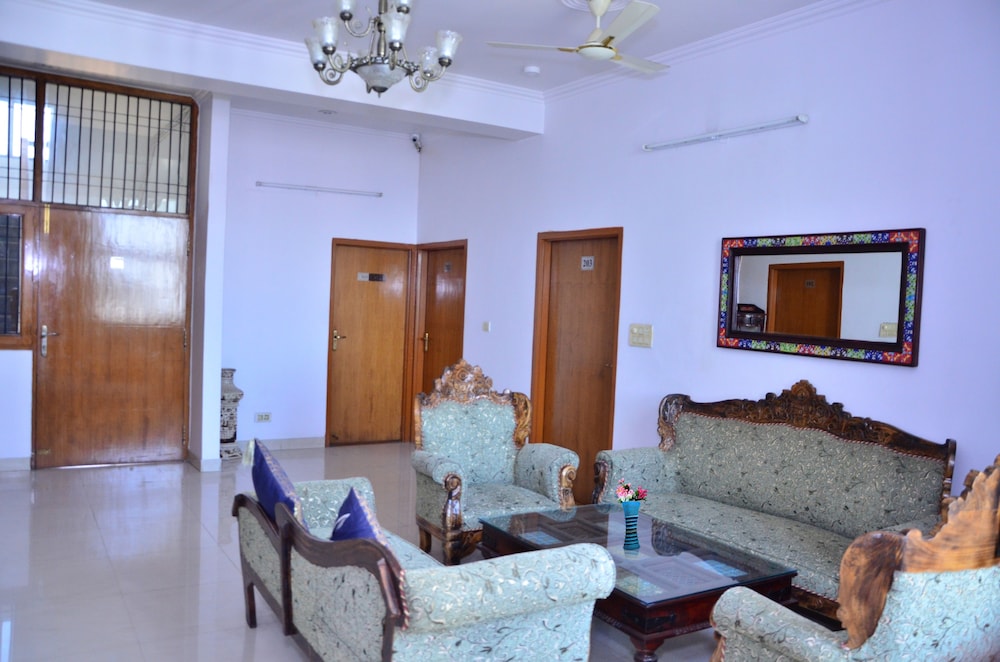 Raj Regency 16/43