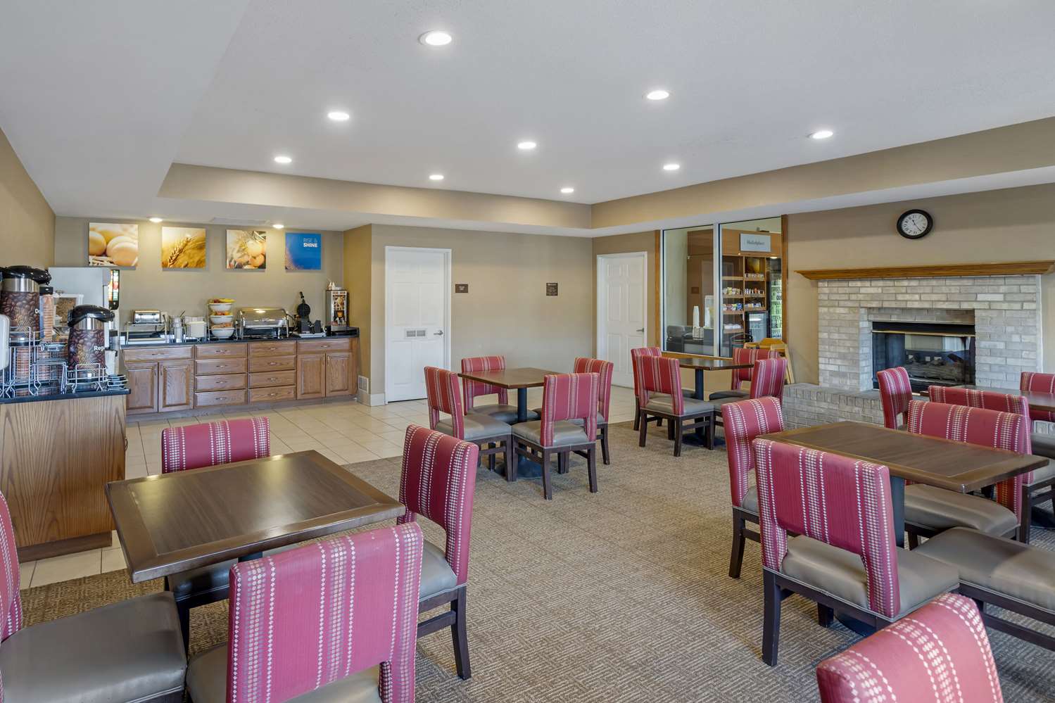 restaurant cafeteria