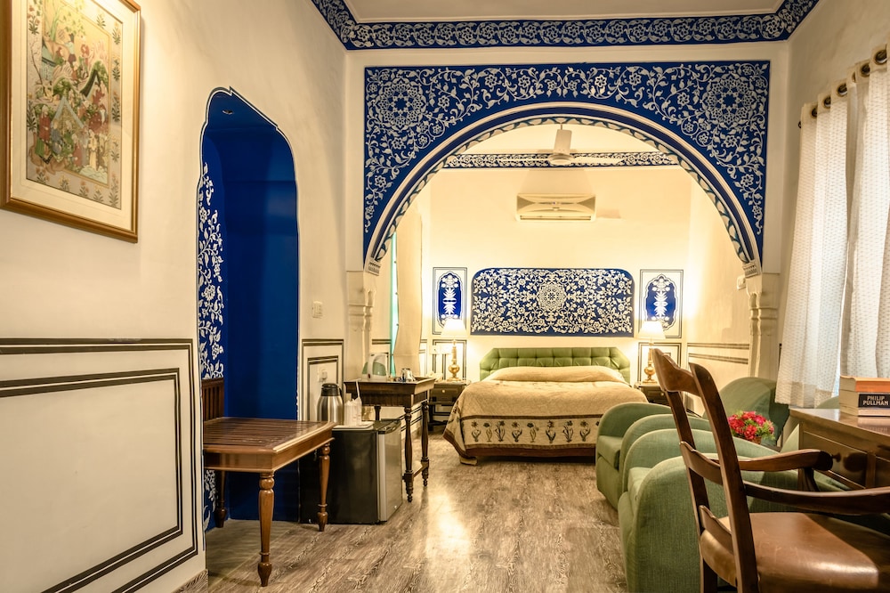 Mandawa Haveli 48/70