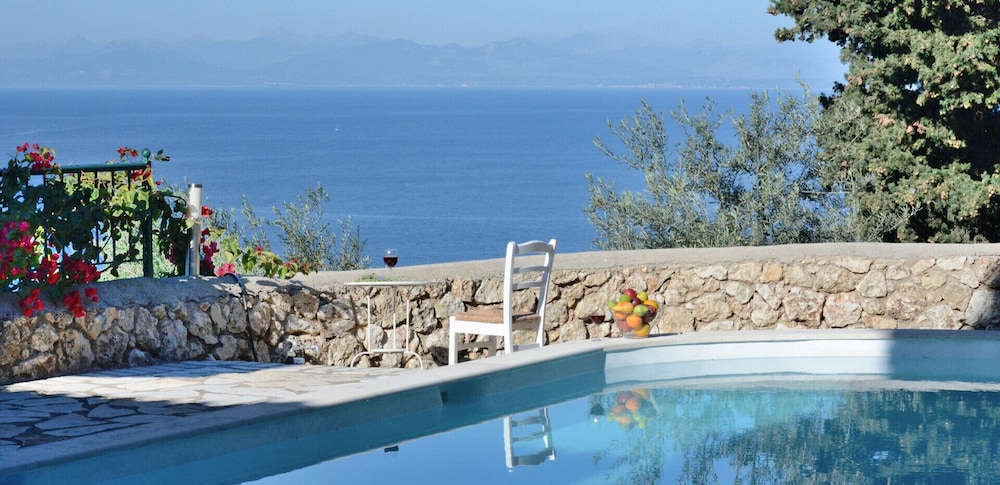 Nature Villas 24/44