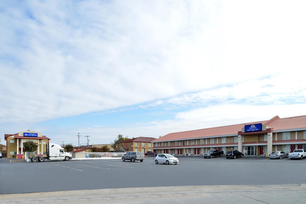 Americas Best Value Inn Tulsa at I-44 7/44
