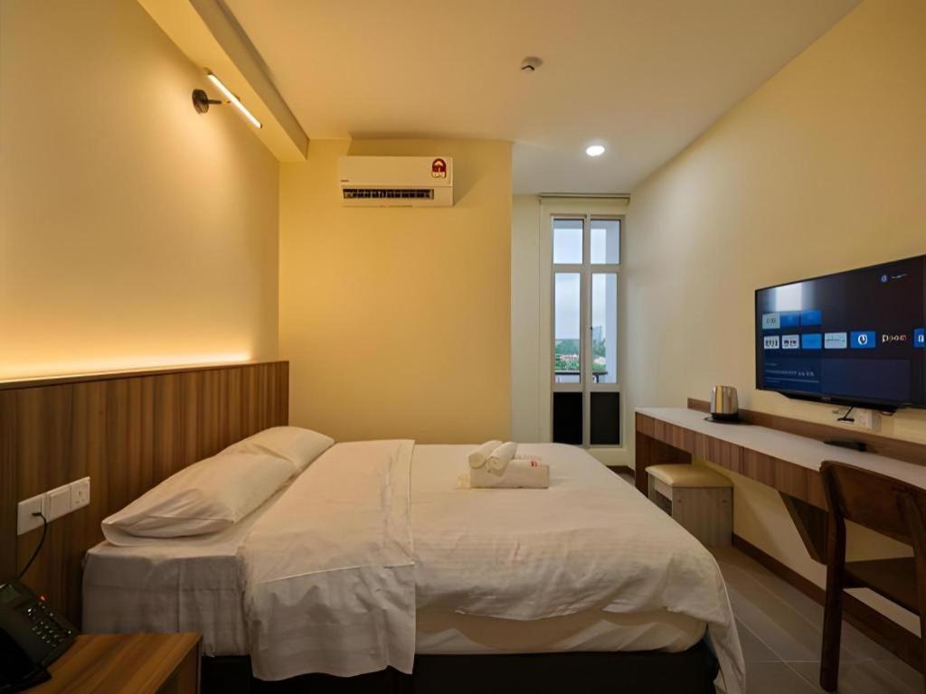 Weiss Hotels Kepong Baru 20/35