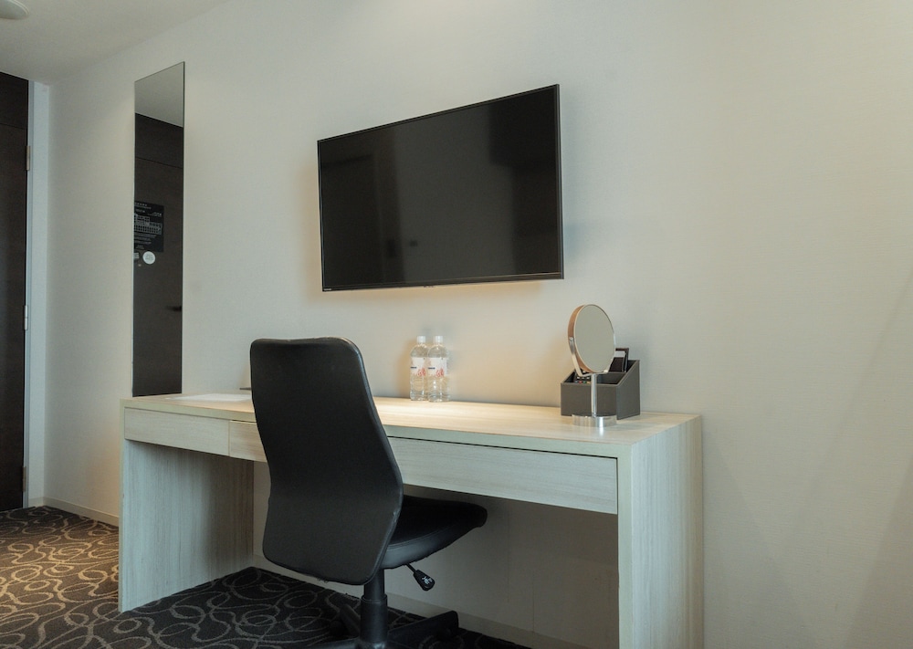 Hotel Aqua Citta Naha by WBF 68/83
