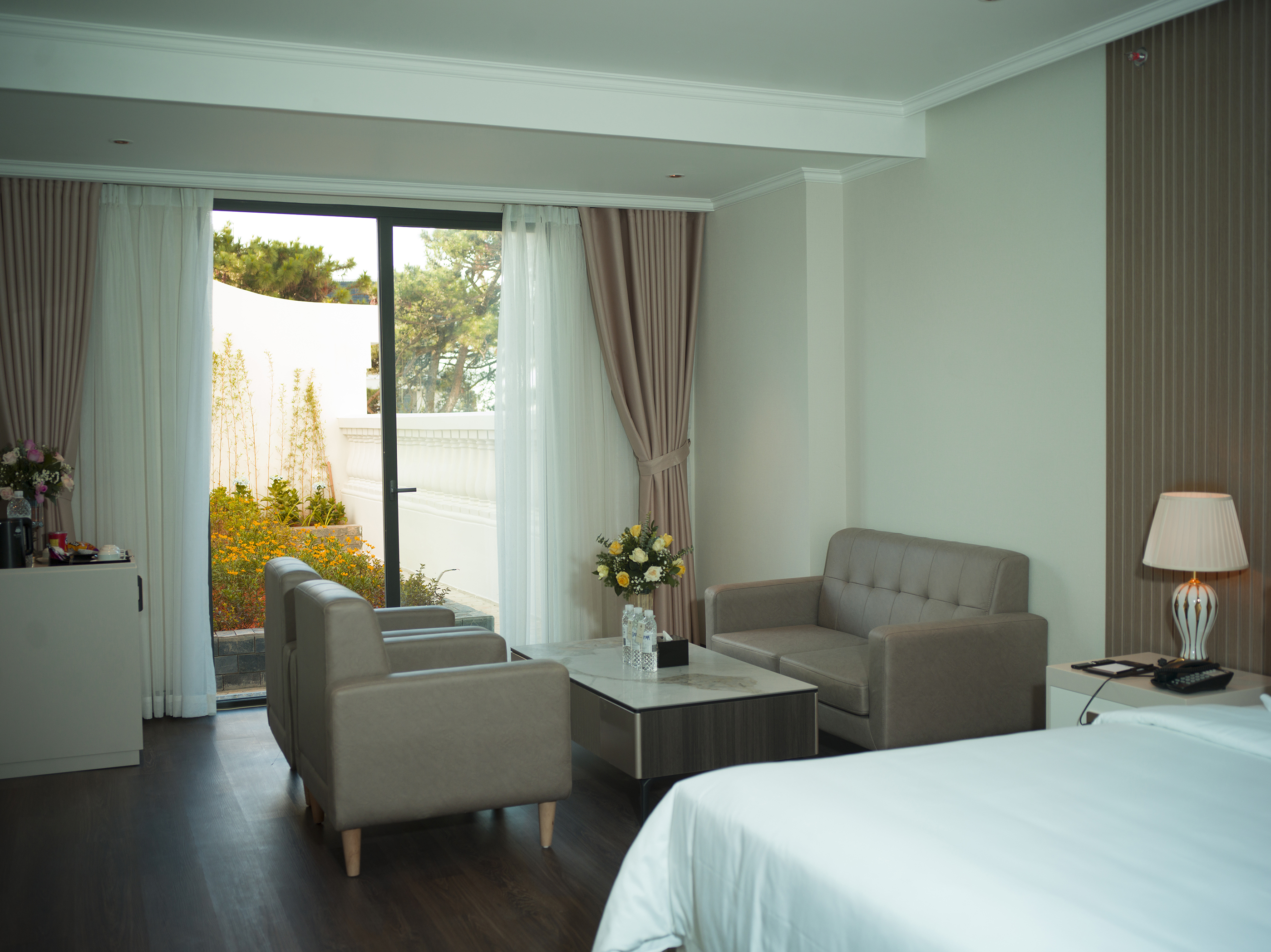 غرفة ديلوكس بسرير مزدوج، MerPerle Dalat Hotel 6/7