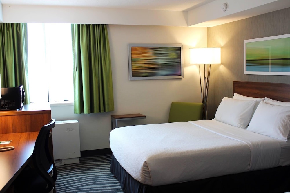 Standard, 2 Queen Beds