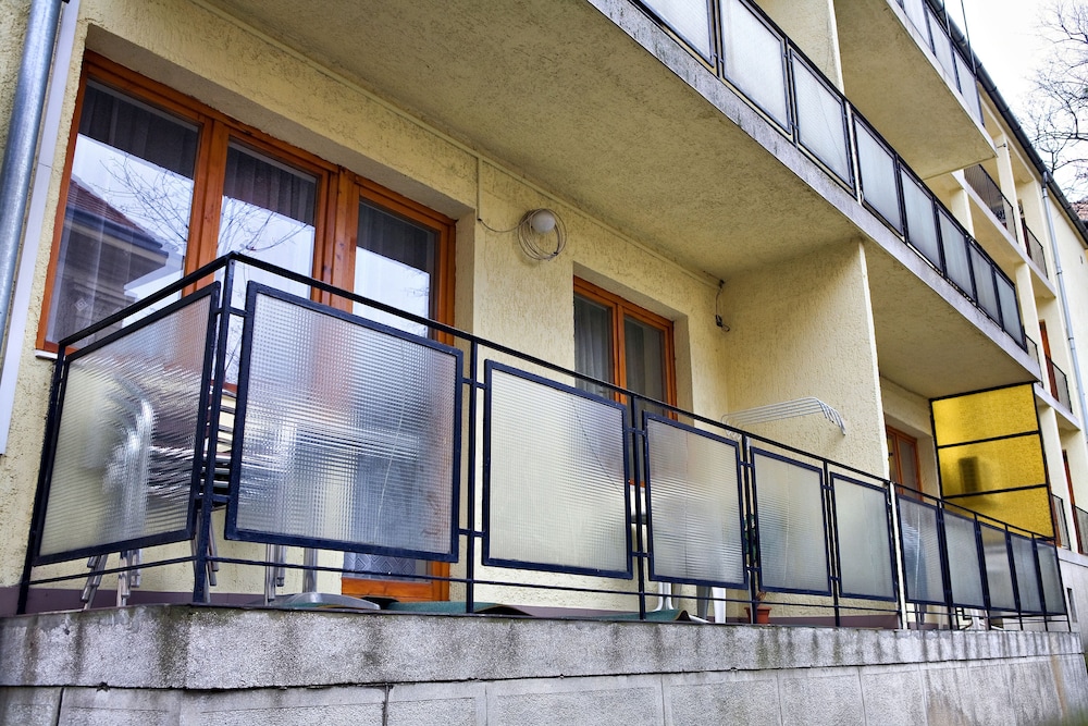 Gold Hotel Budapest 42/68