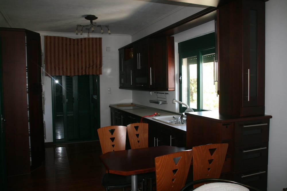 Dionysos Hotel Agistri 50/50