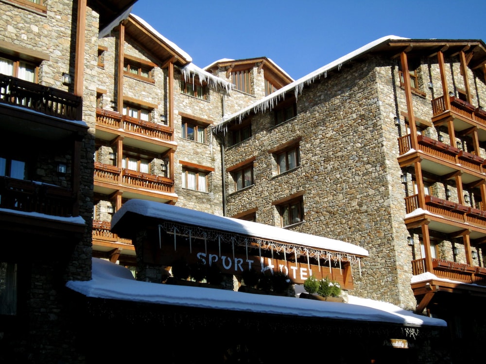 Sport Hotel 4/64