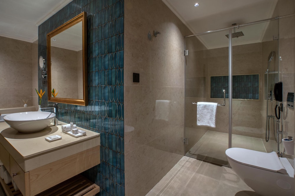 Radisson Goa Candolim Hotel 83/84