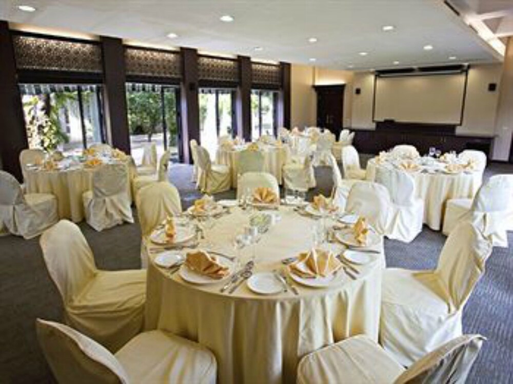 Lemon Tree Hotel Tarudhan Valley 24/38