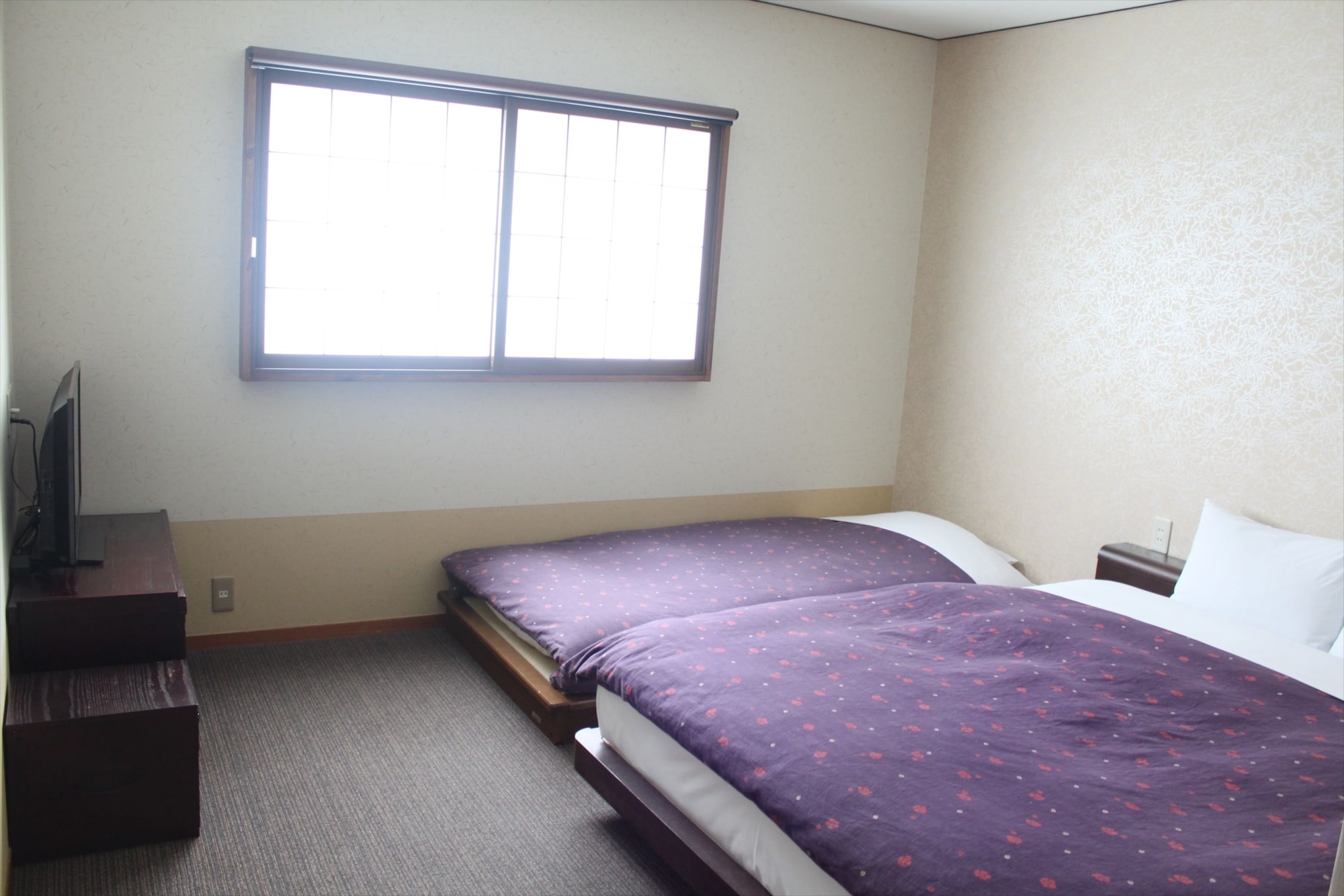 DELUXE, DOUBLE BED, PRIVATE BATHROOM