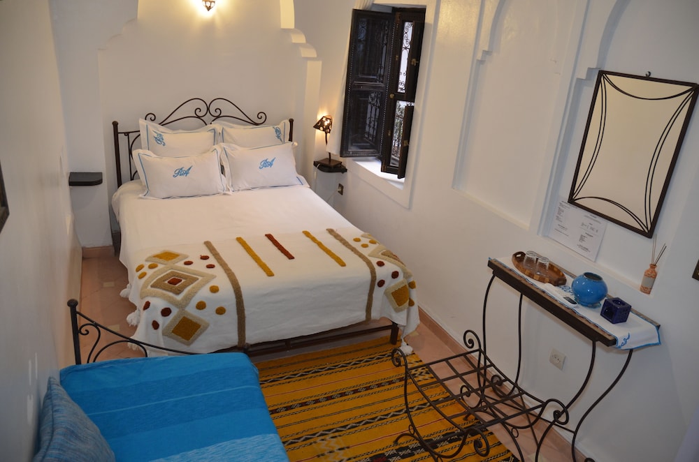 Riad Ailen 23/50