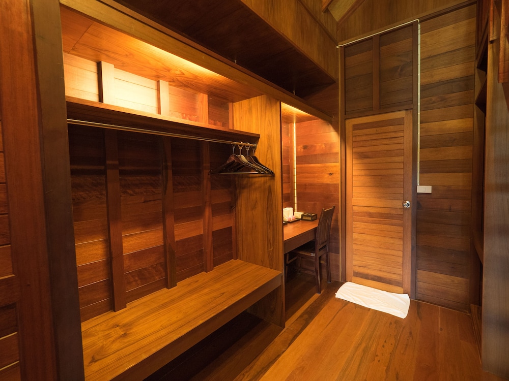 500 Rai Khao Sok Floating Resort 30/68