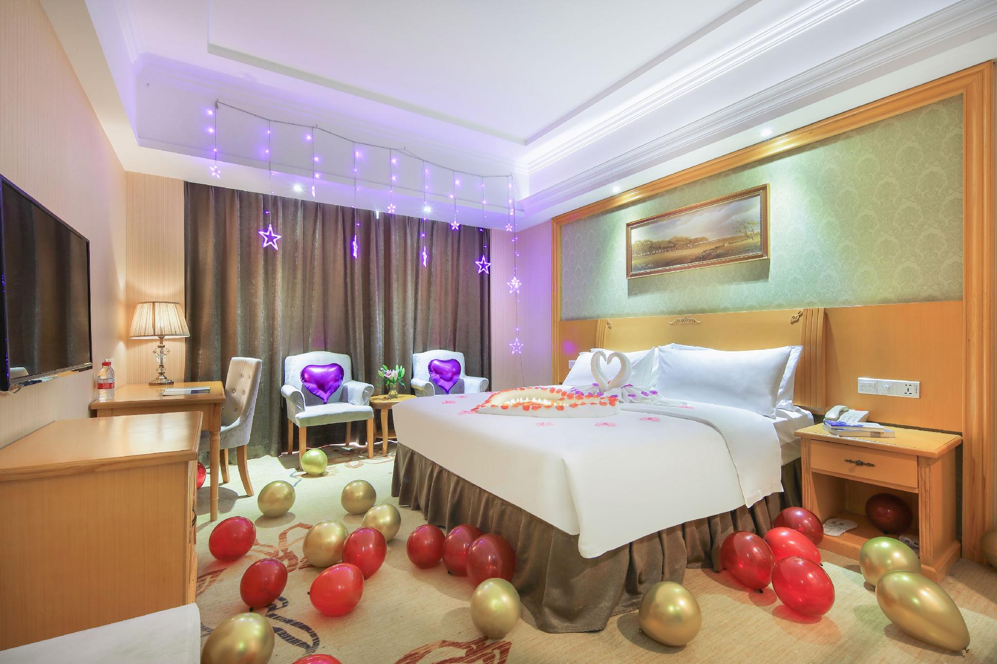 Vienna Hotel (Guilin Wanfu Square) 30/45