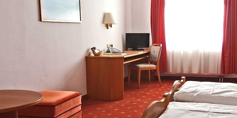 Sternen Hotel and Restaurant 5/50