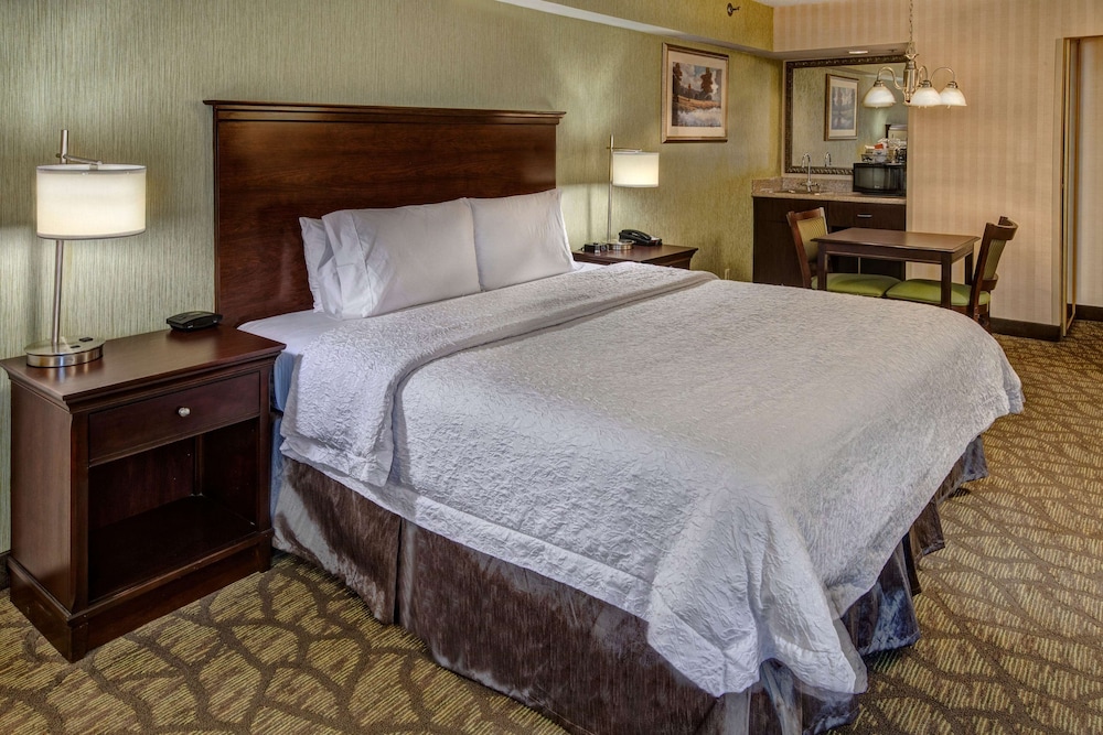 Hampton Inn Rocky Mount 11/53