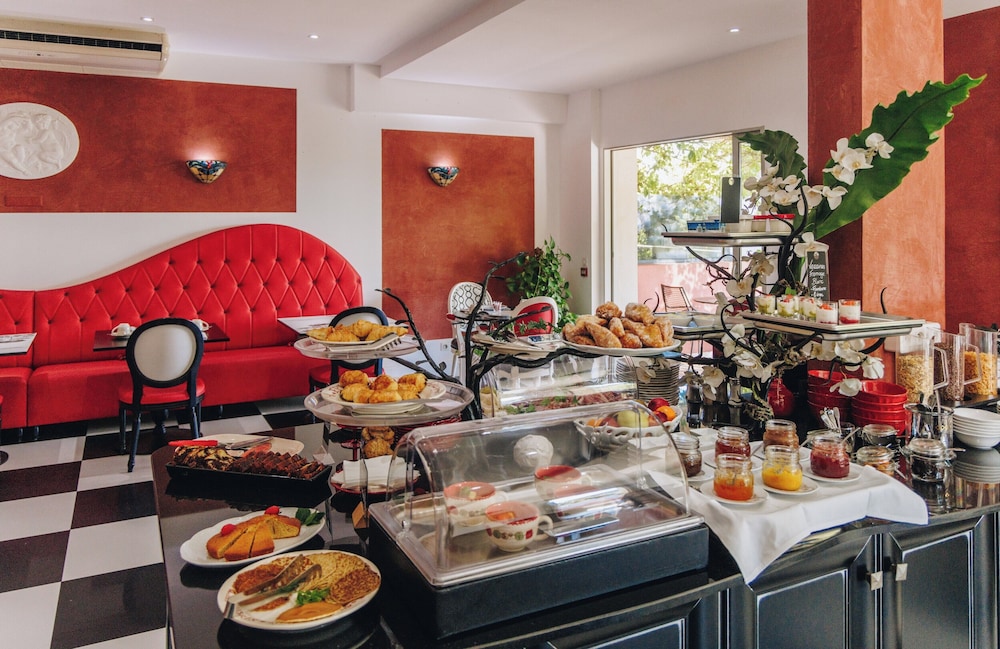 BOUTIQUE HOTEL LIBERATA 33/50