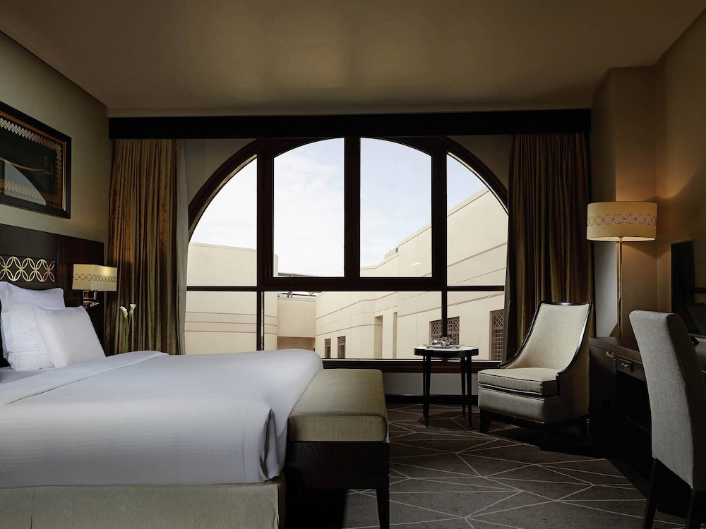1 BEDROOM, JUNIOR SUITE, NO VIEW