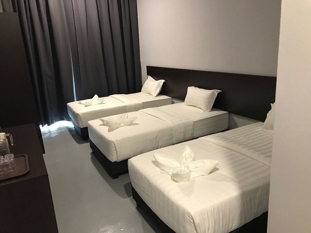 JQ BL Hotel 6/15