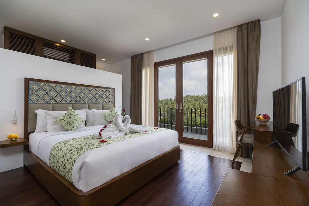 2 BEDROOMS, SUITE