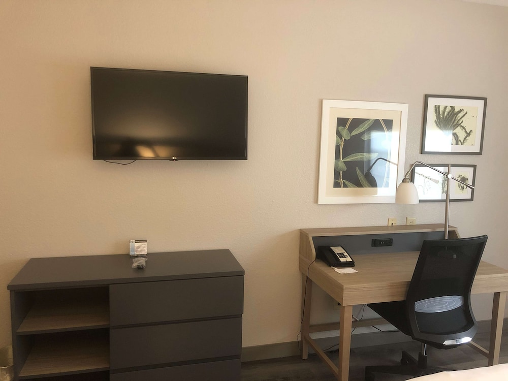 Country Inn and Suites by Radisson Stone Mountain GA 43/48