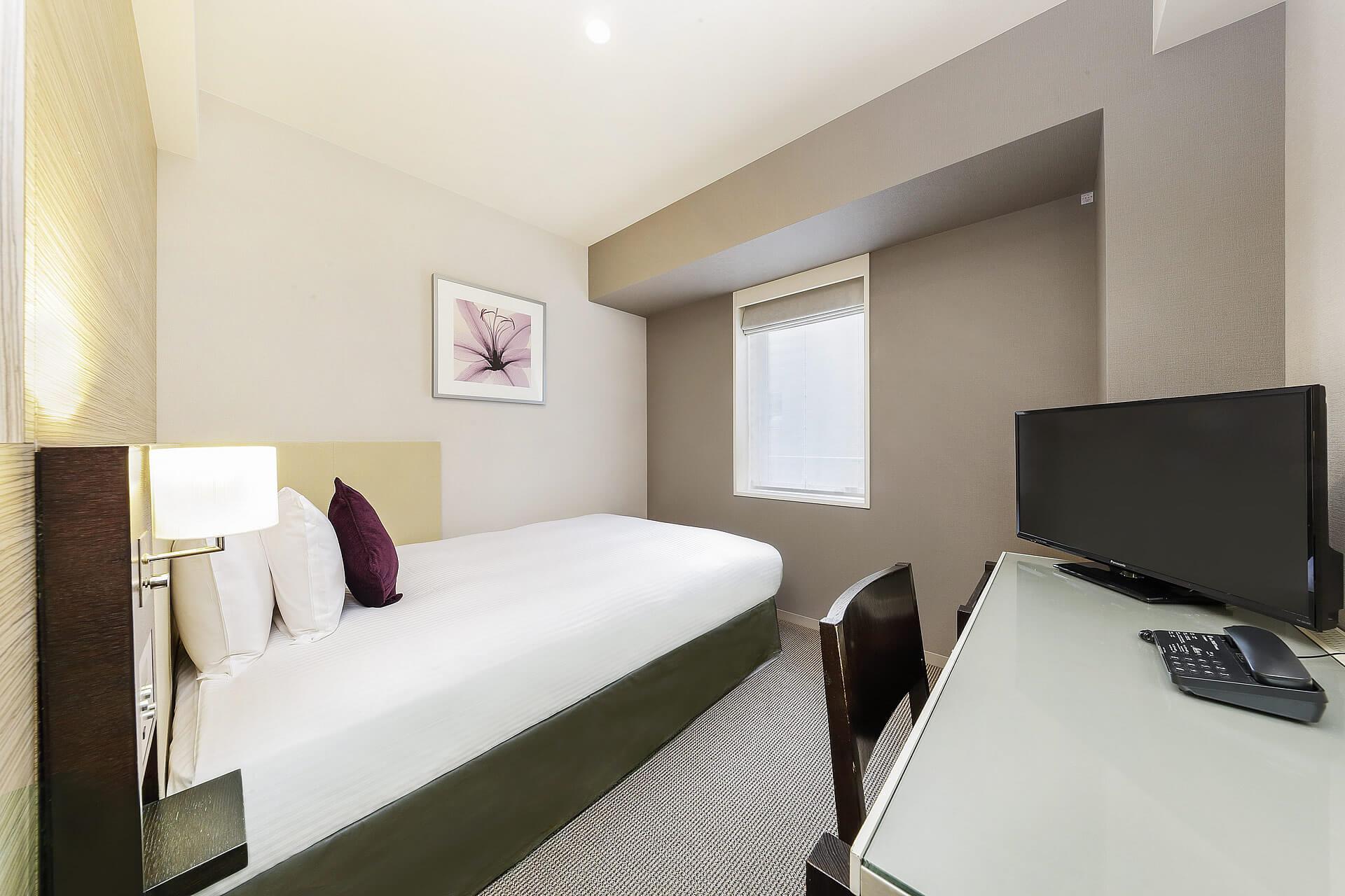 Semi Room, Semi Double Bed