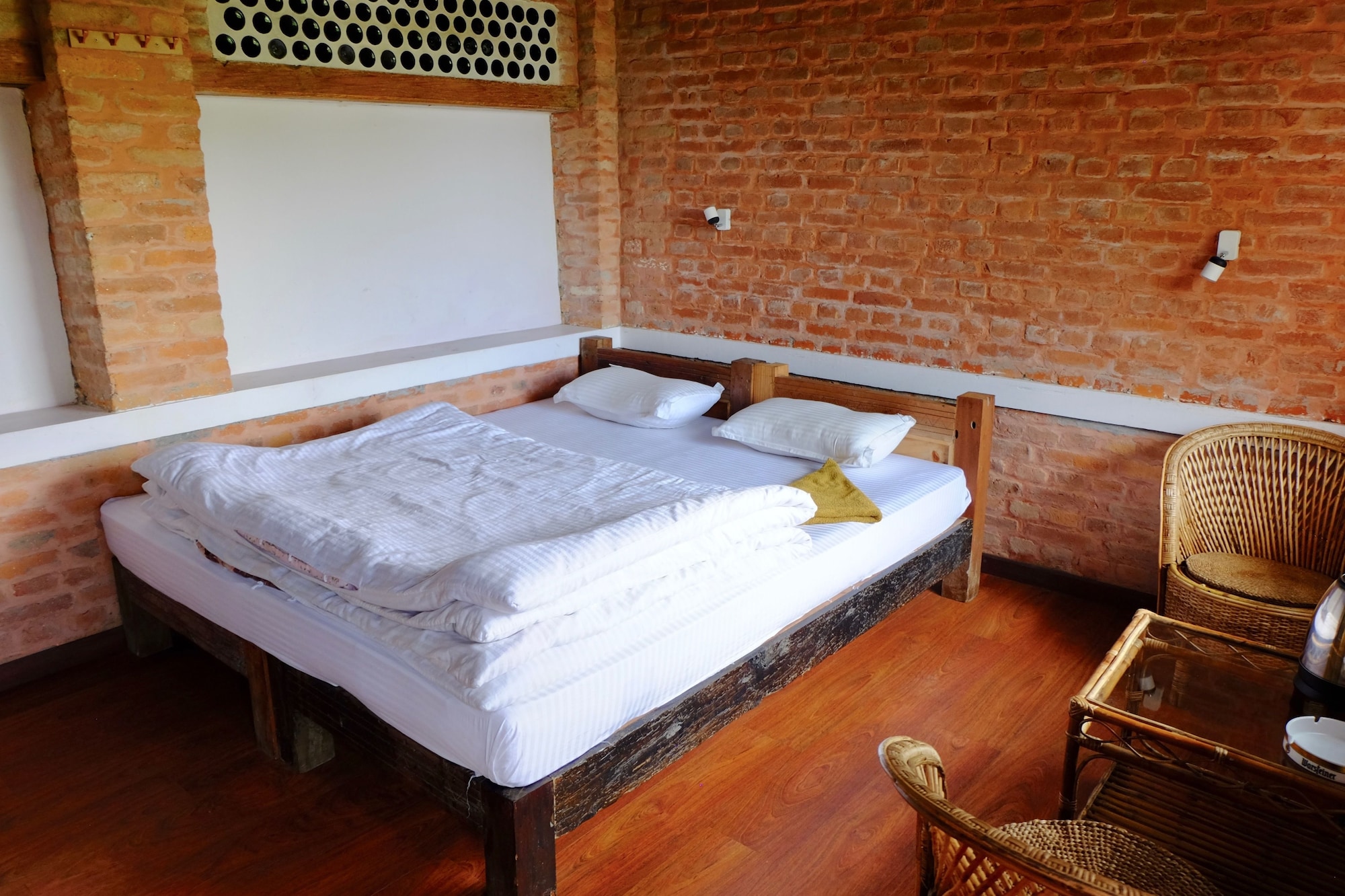 DELUXE, DOUBLE BED, MOUNTAIN VIEW, PRIVATE BATHROOM
