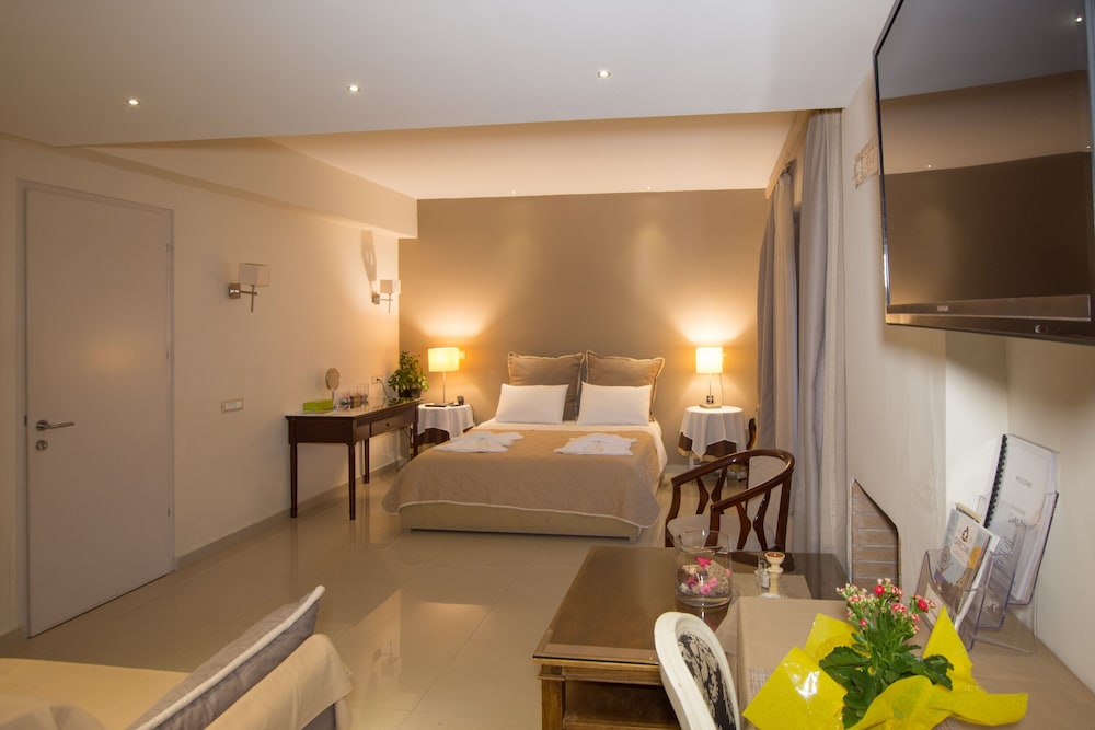 Dali Luxury Rooms 16/50