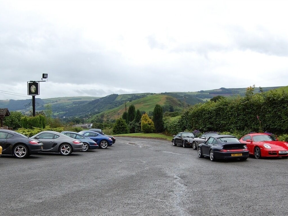 Britannia Inn 38/52