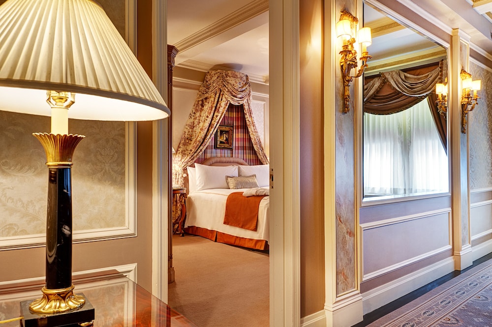Hotel Elysee 15/31