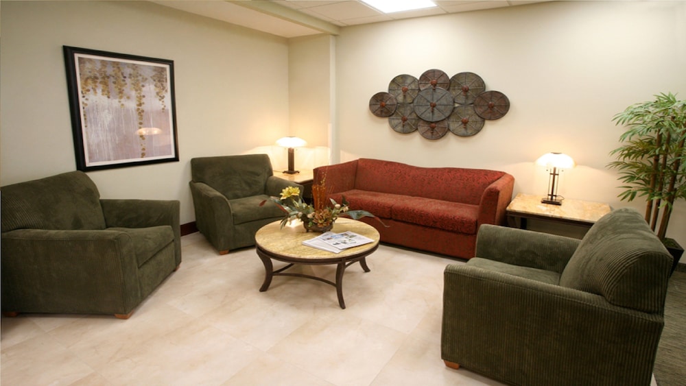 Holiday Inn Express And Suites Monterrey Aeropuerto 48/78