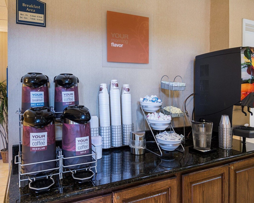 Comfort Suites Nacogdoches 37/44