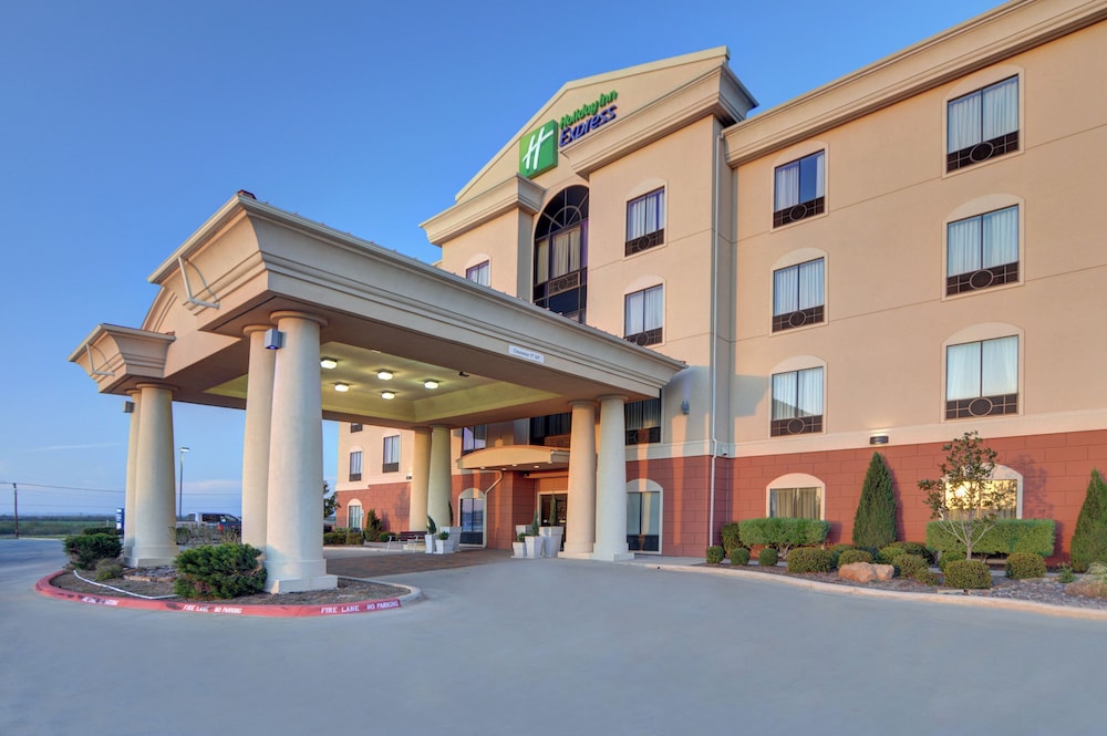 Holiday Inn Express Hotel And Suites Altus 62/69