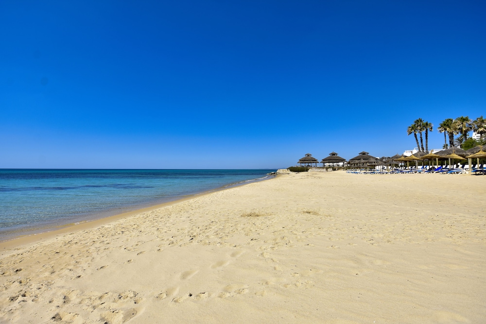 Bel Azur Thalasso & Bungalows 45/50