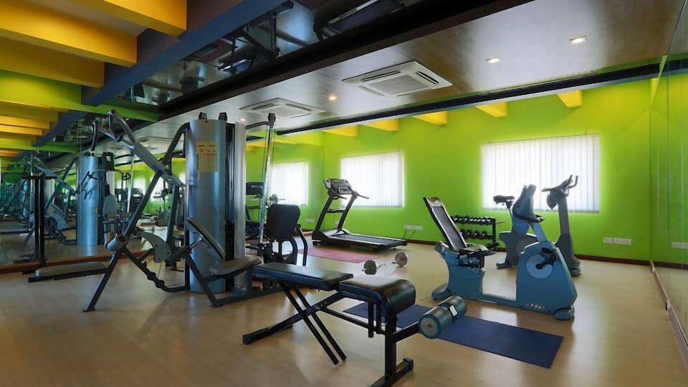 OYO 16804 Hotel Abhimaani Vasathi 6/16