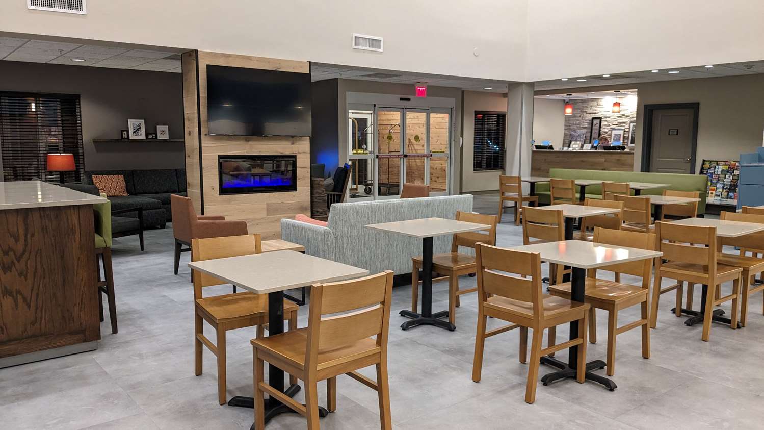 Country Inn and Suites By Radisson Covington LA 38/43