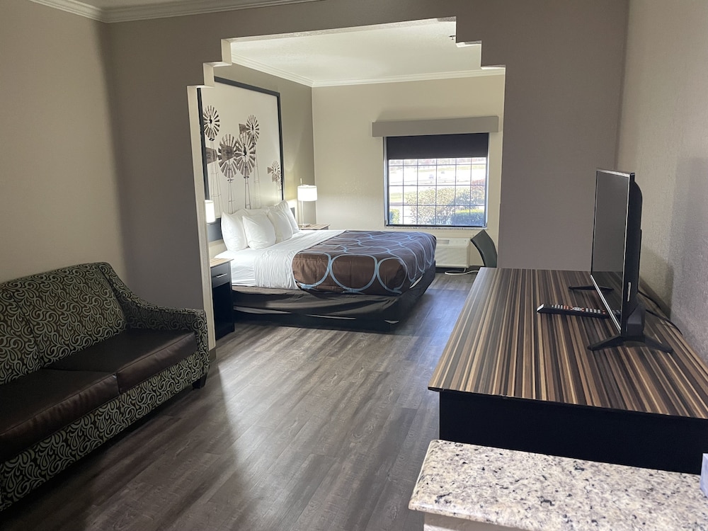 غرفة بسريرين كينج، Super 8 By Wyndham San Antonio/Alamodome Area 4/10