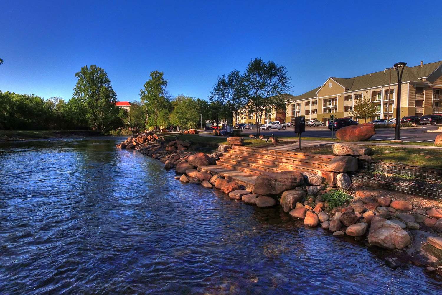 Econo Lodge Pigeon Forge Riverside 34/34